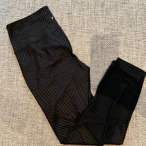 Old Navy Active leggings, size Large